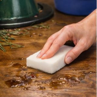 Věděli jste, že vánoční stromek po sobě často nezanechá jen krásnou atmosféru, ale i nepříjemné stopy? 🎄 Věděli jste, že...